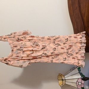 Strapless fitted dress. Size XS. Peach colored